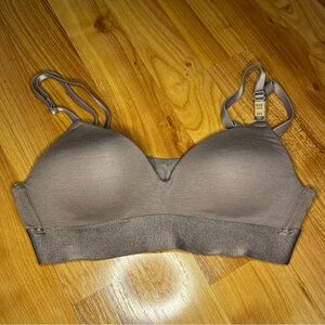 PINK VICTORIA’S SECRET | Wireless 32A Bra